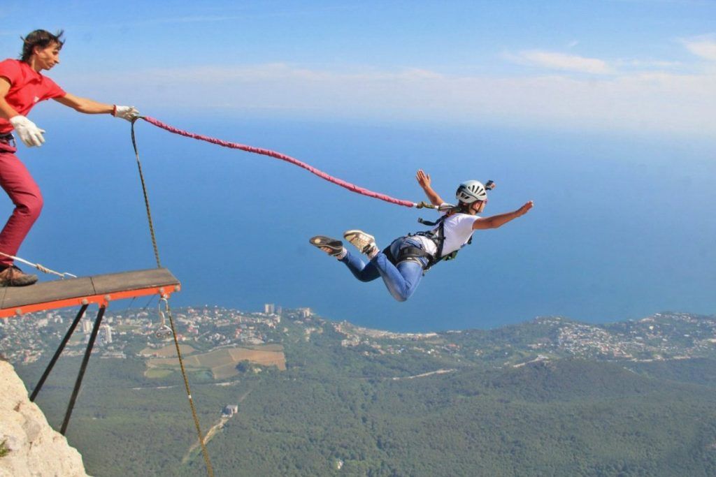 bungee jumping