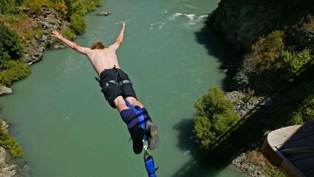 bungee jumping