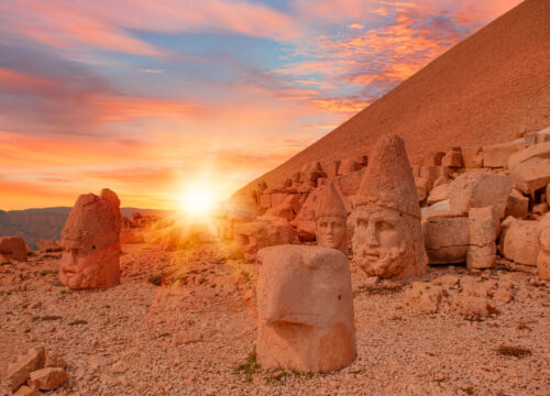 Adıyaman Nemrut Dağı Tanıtımı ve Nemrut Dağı Gezi Rehberi
