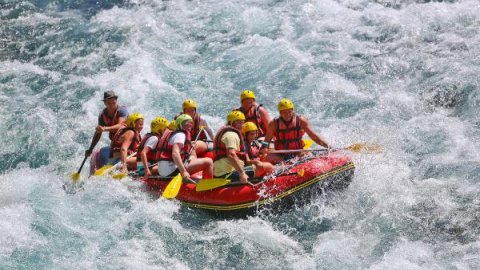 Beşkonak'ta rafting sezonu açılıyor - Gerçek Gündem